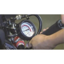 Koelsysteem en radiator druk tester Bikeservice